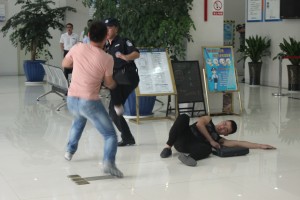 關(guān)于在福建海峽銀行溫州分行開(kāi)展的防爆防搶演練工作