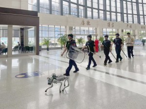 人機(jī)協(xié)同 鍛造新時(shí)代安保鐵軍  —— 溫州國泰保安服務(wù)有限公司駐附一醫(yī)安保隊(duì)伍